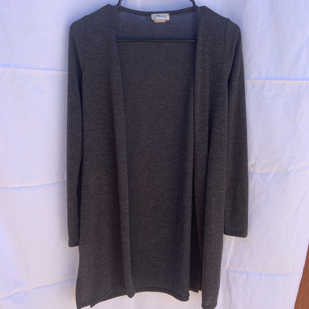 Allysse gray open front cardigan - size small